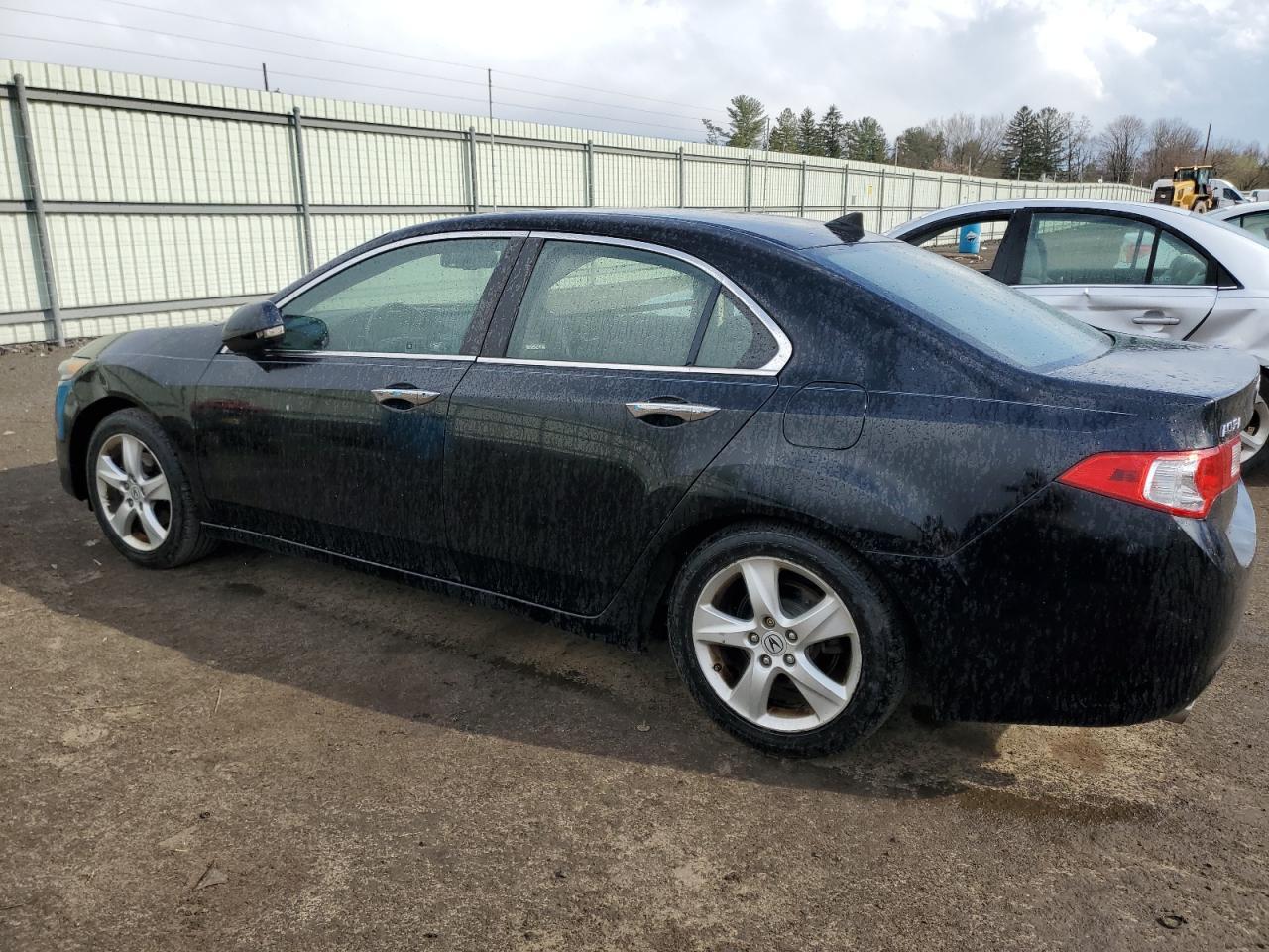 2010 ACURA TSX - Image 2