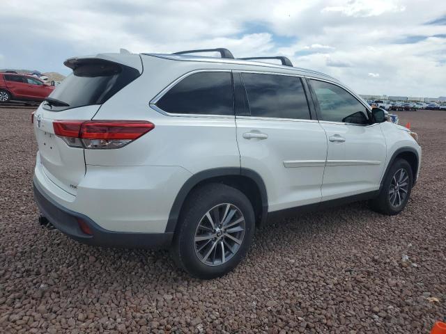 2019 Toyota Highlander Se - Фото 3