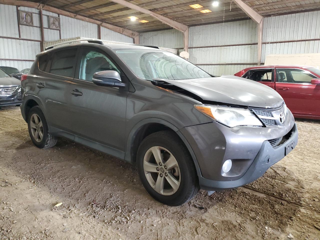 2015 TOYOTA RAV4 XLE - Image 4