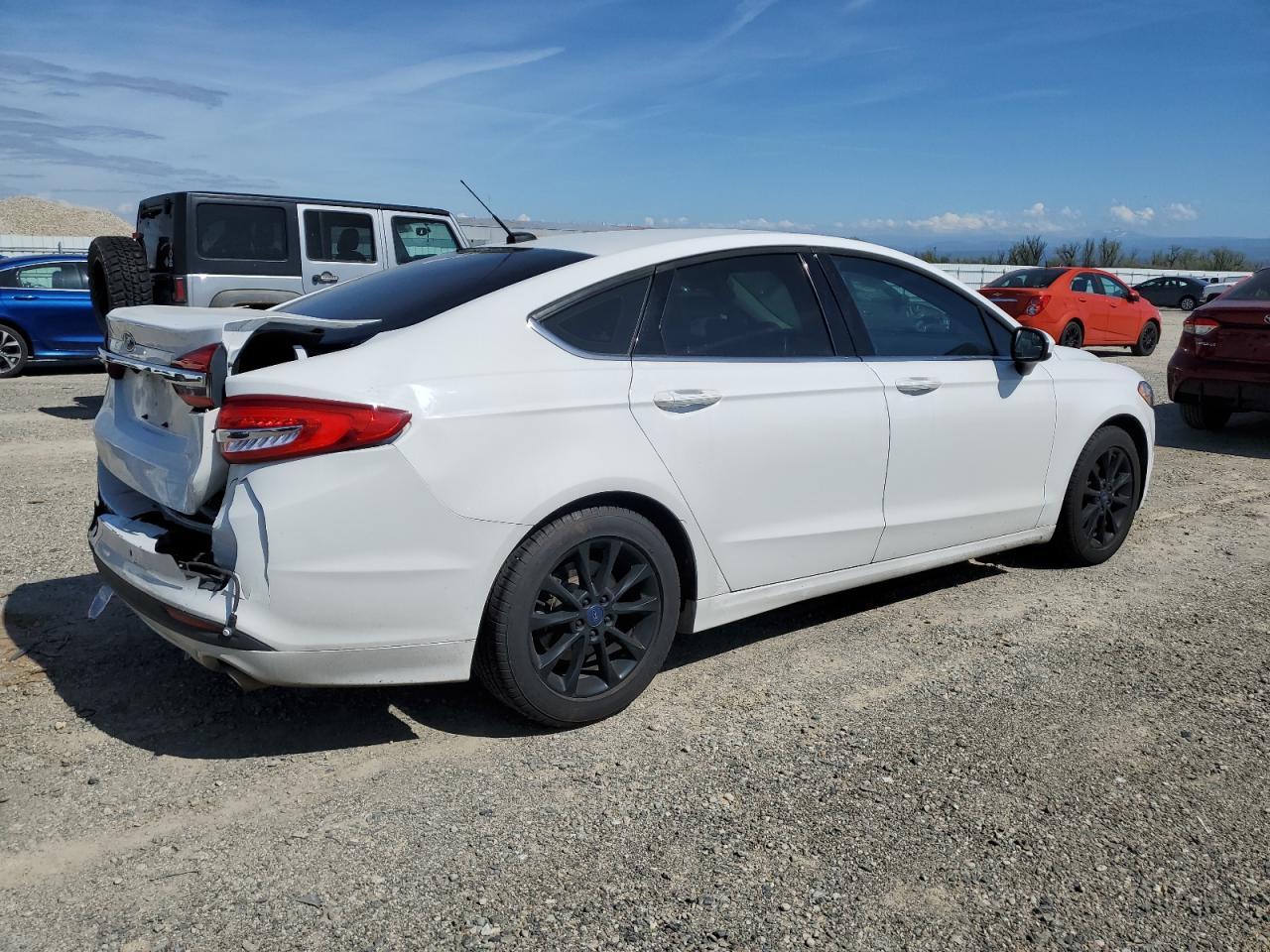 2017 FORD FUSION SE - Фото 3