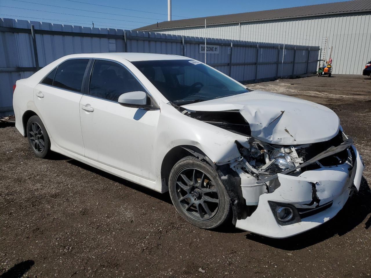2014 TOYOTA CAMRY L - Фото 4
