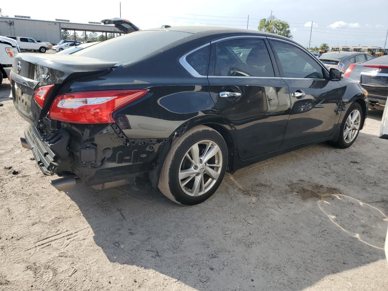 2016 NISSAN ALTIMA 2.5 - Фото 3