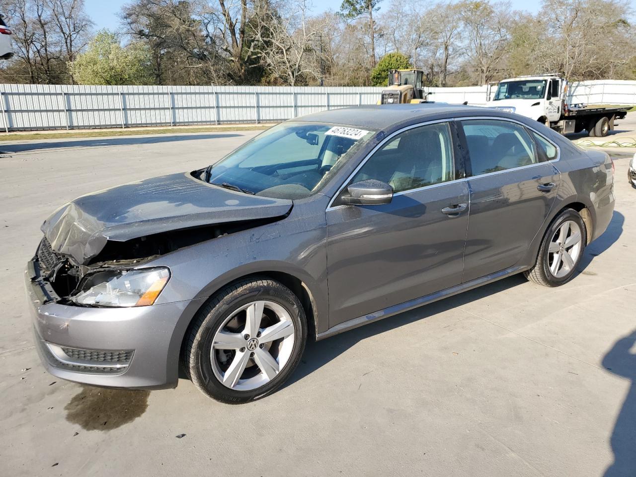 2013 VOLKSWAGEN PASSAT SE