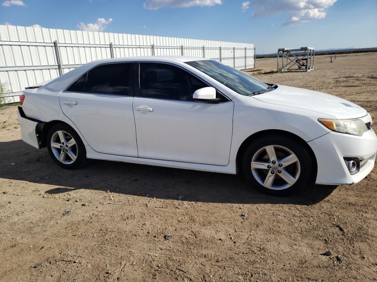 2013 TOYOTA CAMRY L - Фото 4