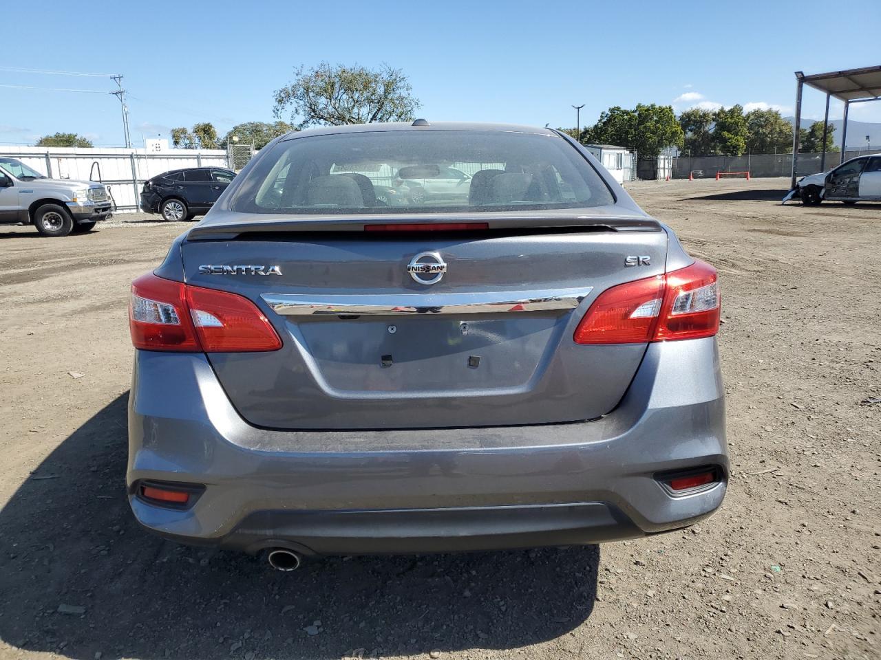 2017 NISSAN SENTRA S - Фото 6