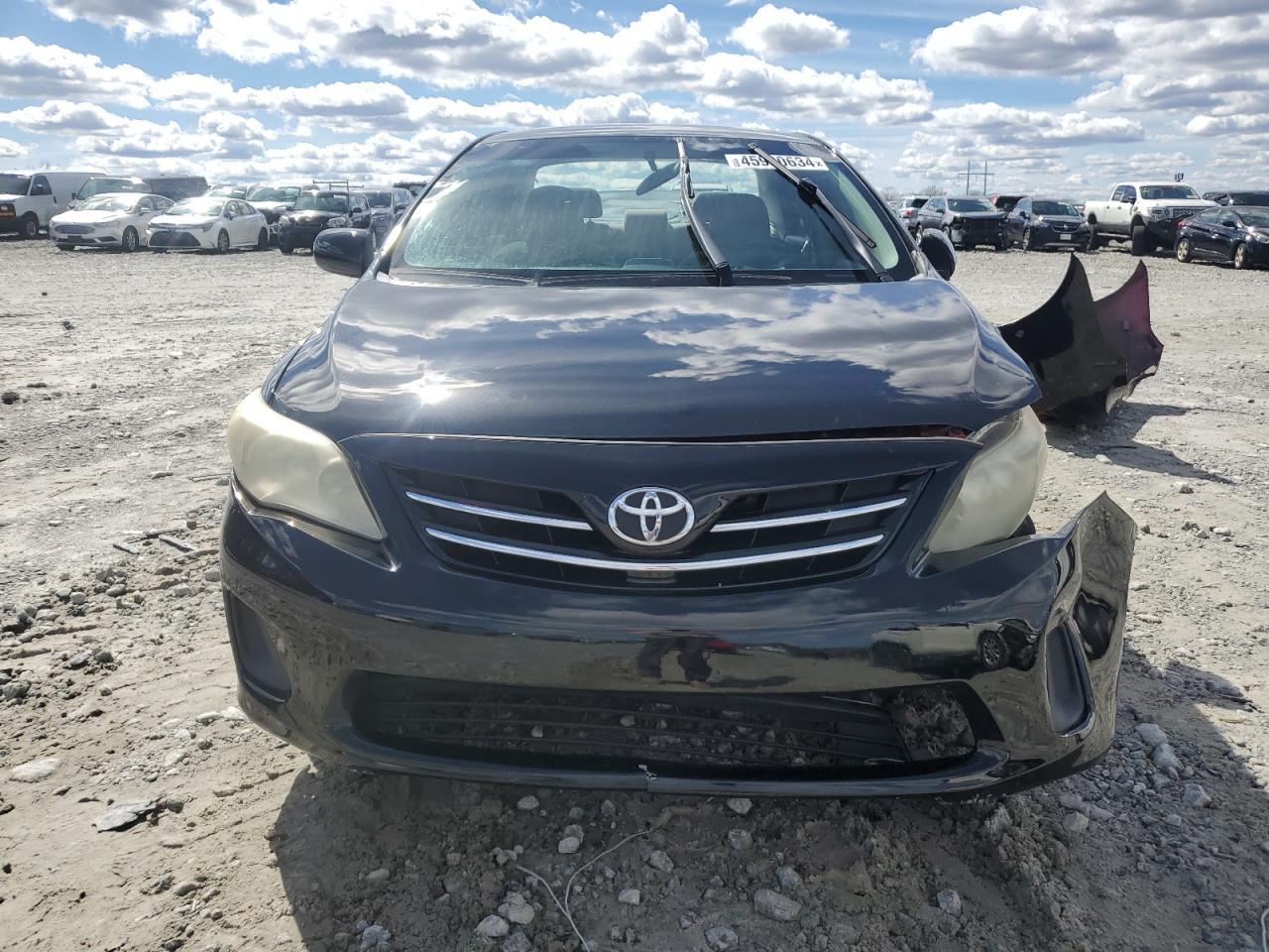 2013 TOYOTA COROLLA BA - Фото 5