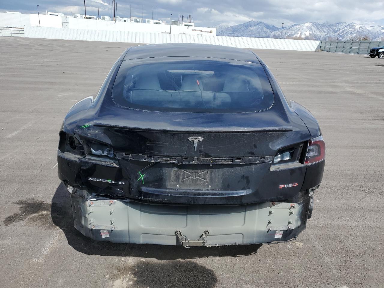 2015 TESLA MODEL S P8 - Image 6