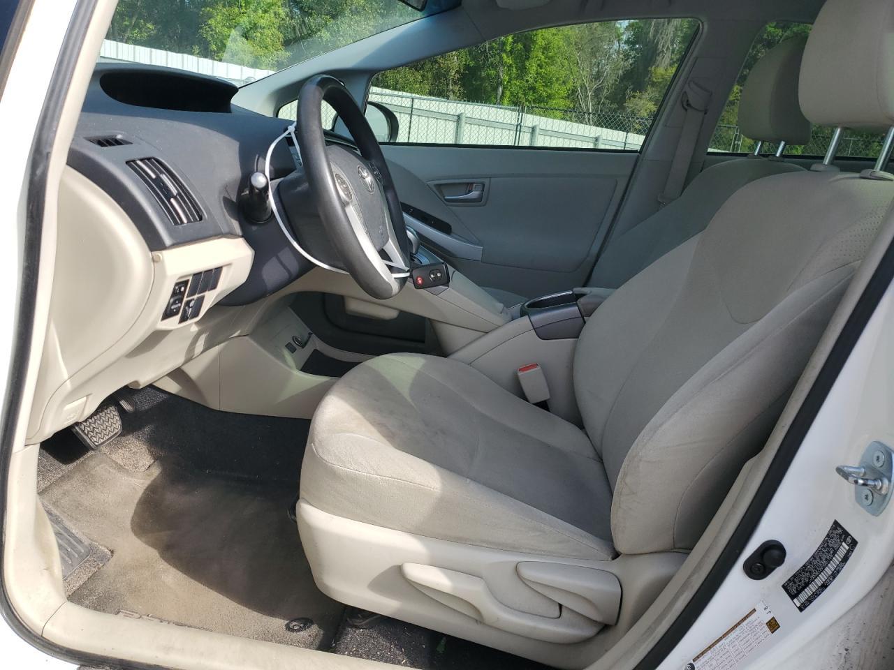 2015 TOYOTA PRIUS - Image 7