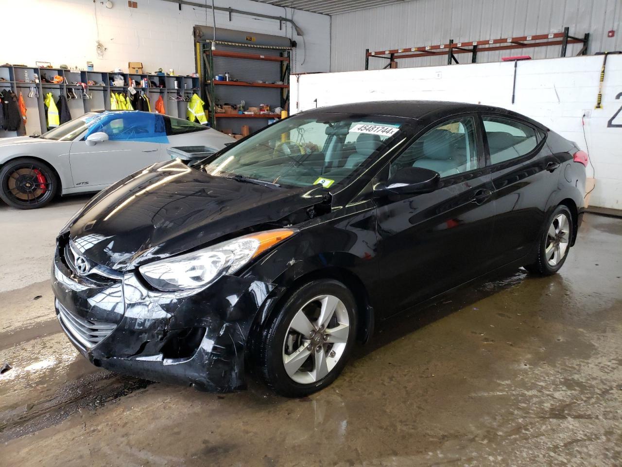 2013 HYUNDAI ELANTRA GL