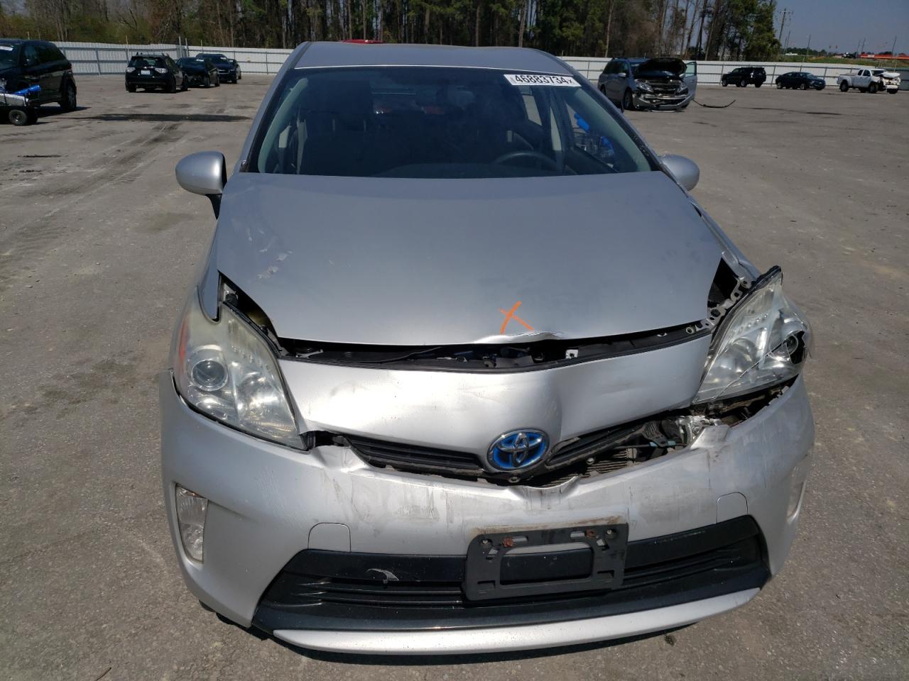 2015 TOYOTA PRIUS - Image 5