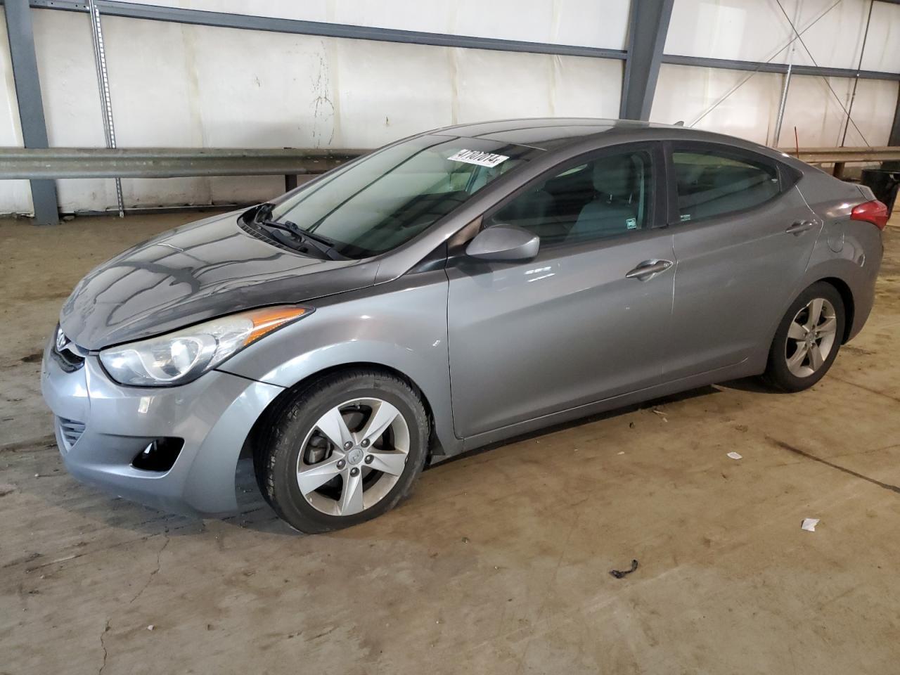 2013 HYUNDAI ELANTRA GL