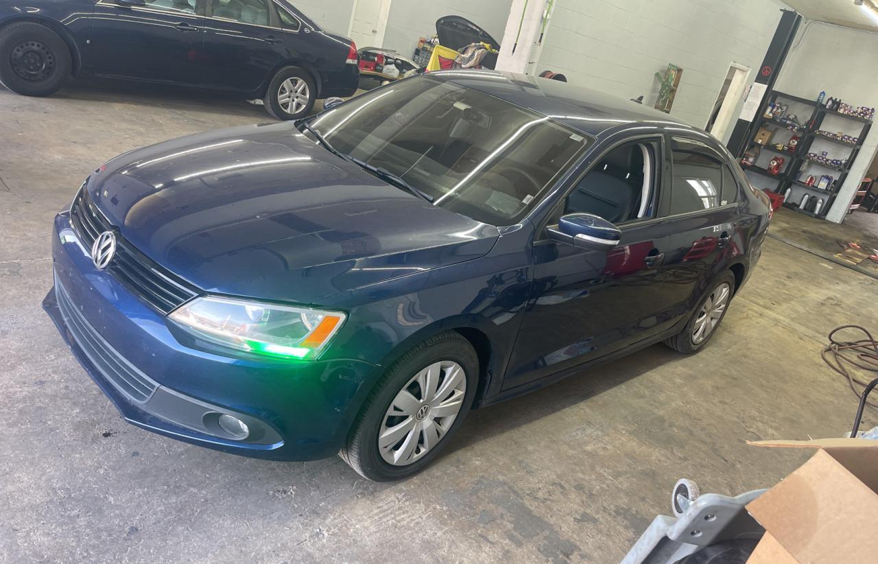 2014 VOLKSWAGEN JETTA SE - Фото 2