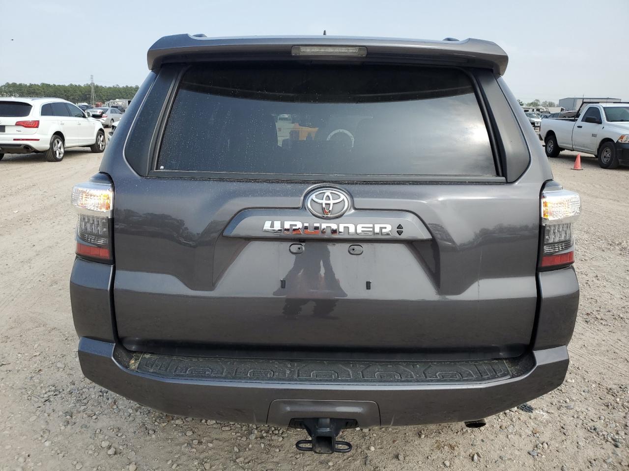 2022 TOYOTA 4RUNNER SR - Image 6