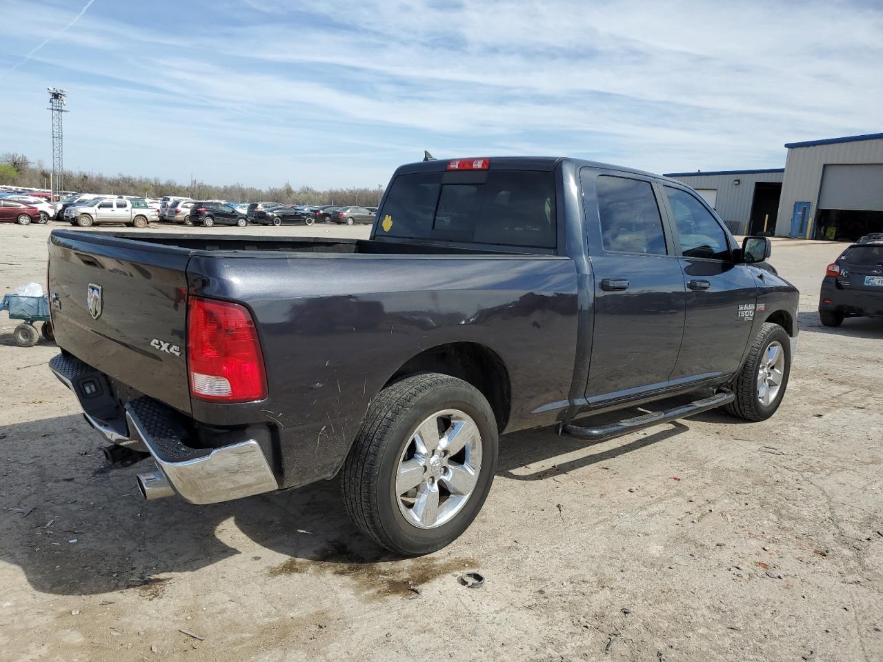2019 RAM 1500 CLASS - Фото 3