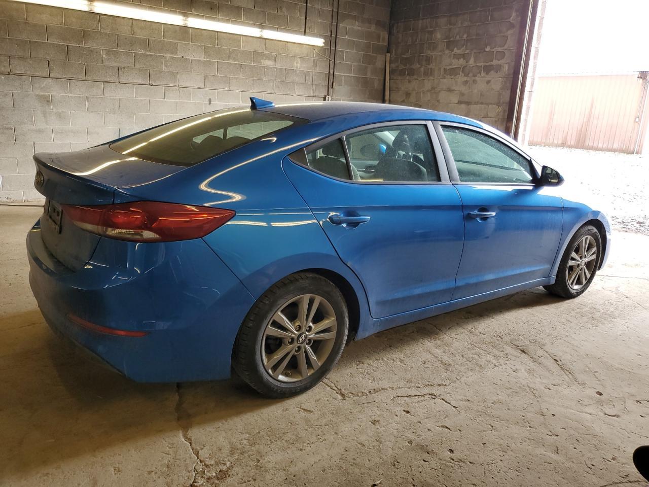 2018 HYUNDAI ELANTRA SE - Фото 3