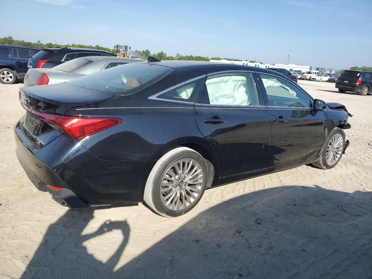 2019 TOYOTA AVALON XLE - Image 3