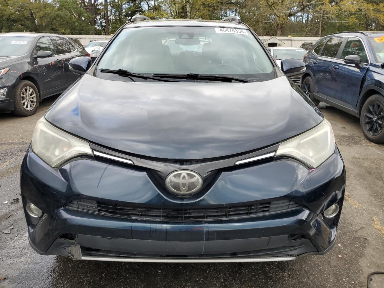 2017 TOYOTA RAV4 XLE - Image 5