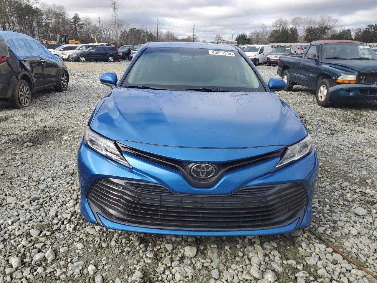 2020 TOYOTA CAMRY LE - Image 5