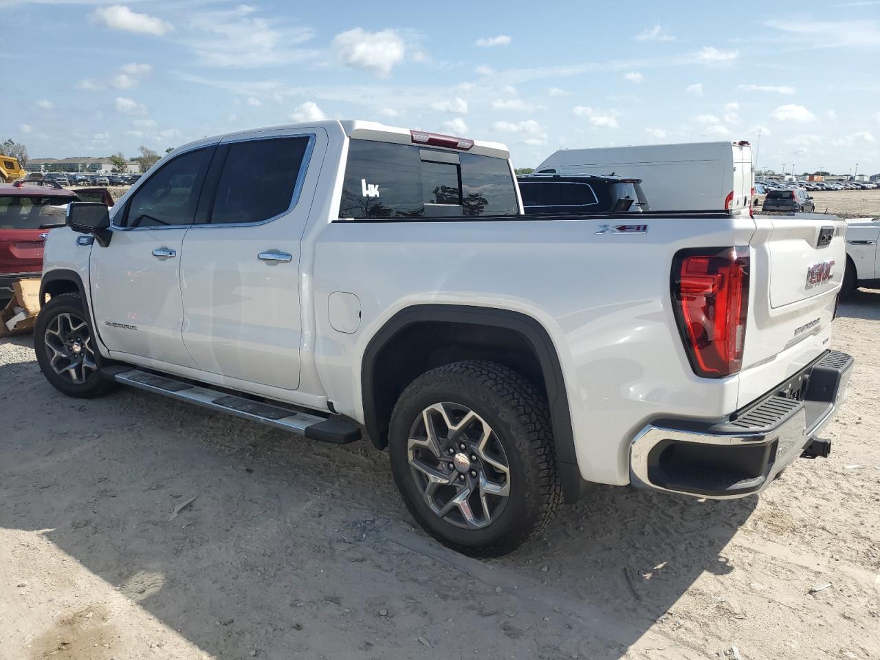 2023 GMC SIERRA K15 - Фото 2