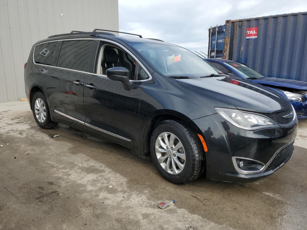 2017 CHRYSLER PACIFICA T - Фото 4
