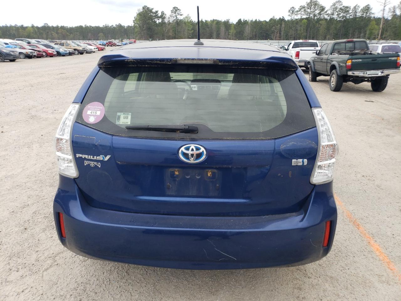 2013 TOYOTA PRIUS V - Image 6