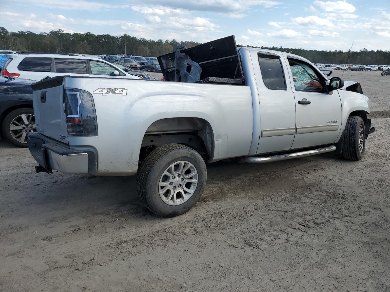 2011 GMC SIERRA K15 - Image 3