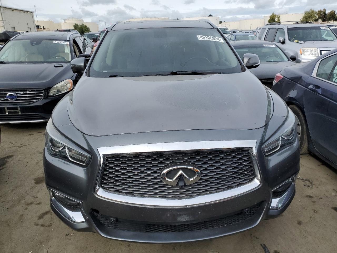 2017 INFINITI QX60 - Фото 5