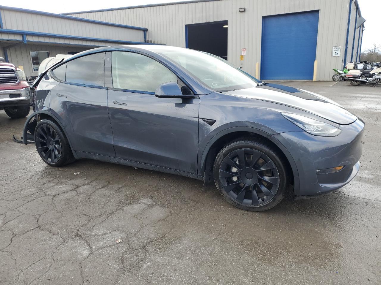 2022 TESLA MODEL Y - Image 4