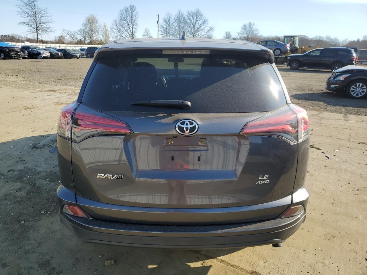 2018 TOYOTA RAV4 LE - Image 6