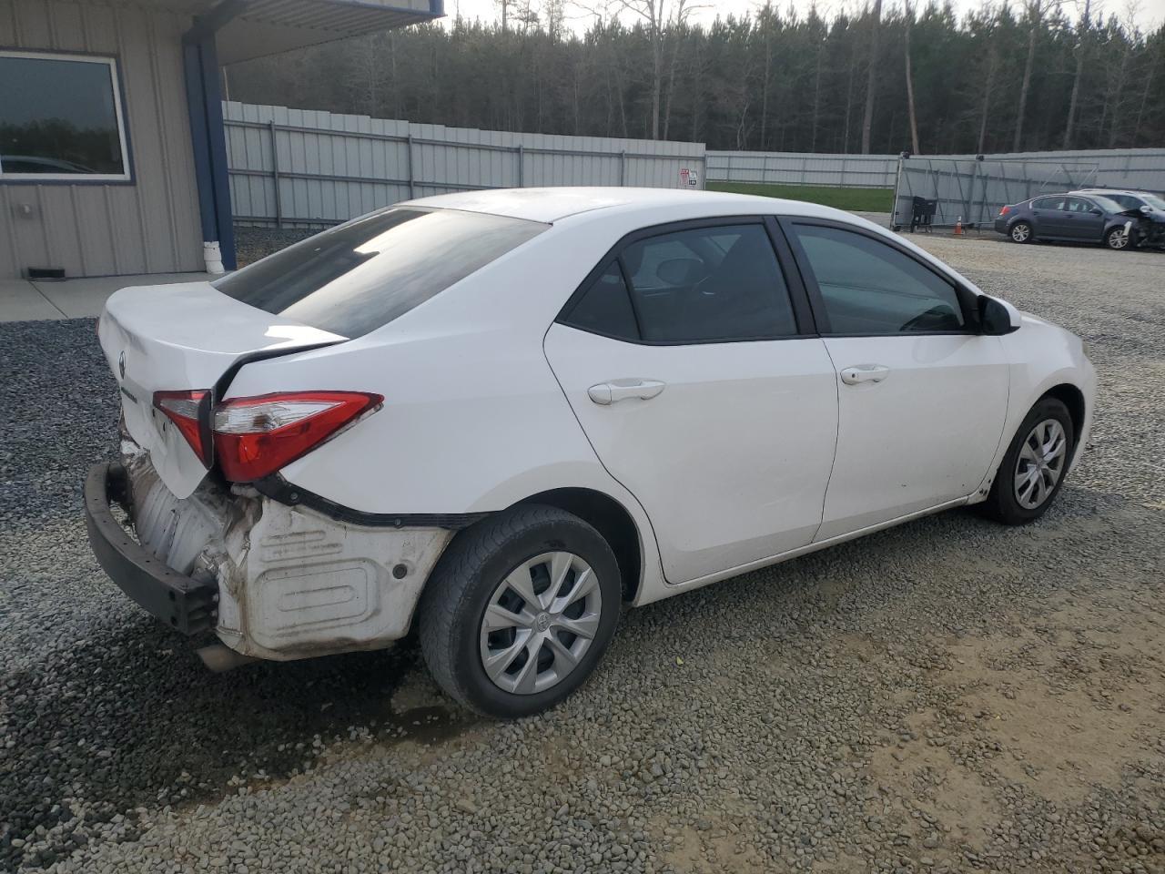 2015 TOYOTA COROLLA L - Фото 3