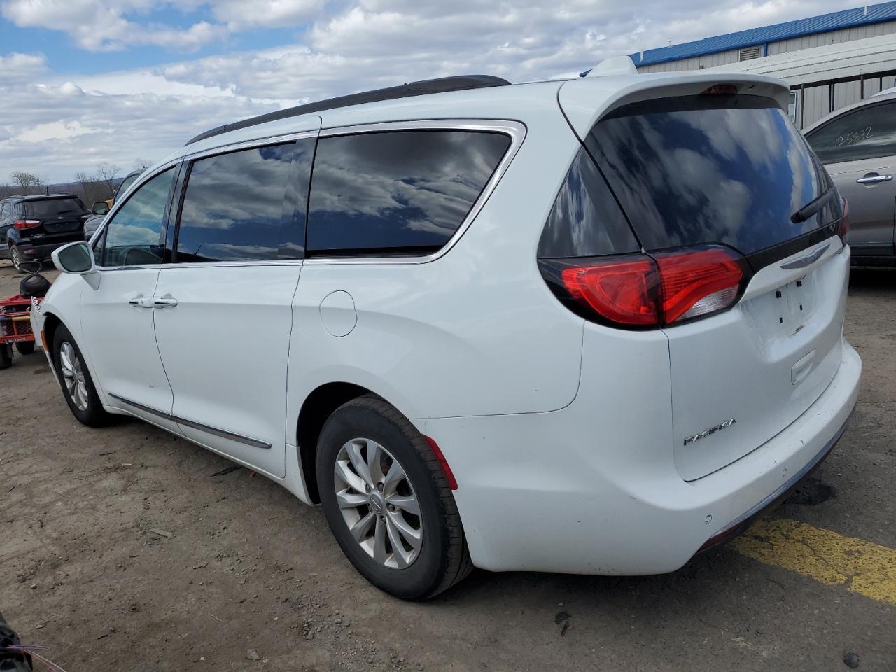 2017 CHRYSLER PACIFICA T - Фото 2