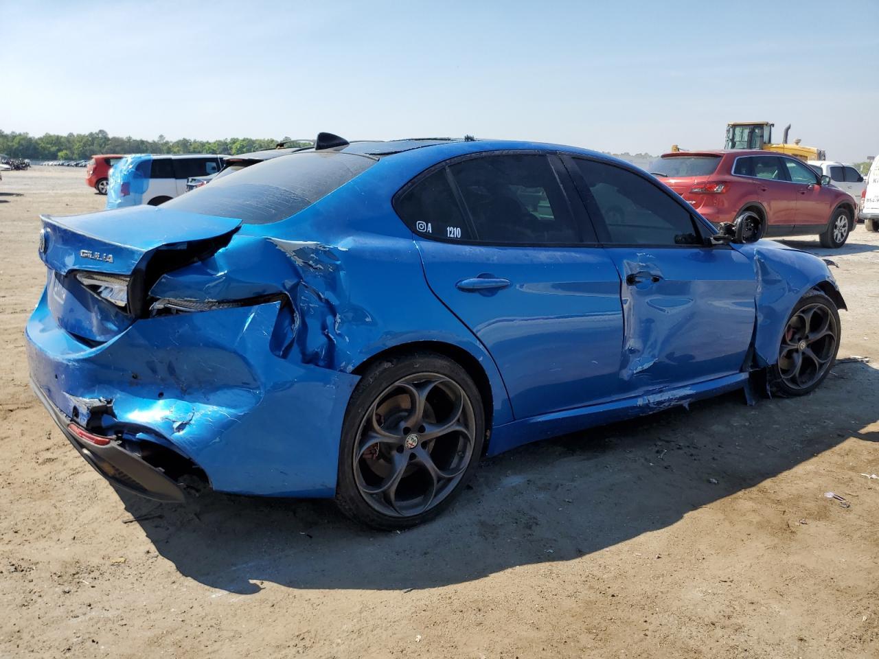 2017 ALFA ROMEO GIULIA - Фото 3
