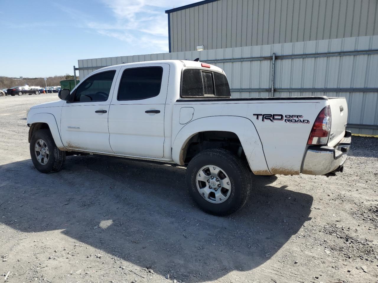 2014 TOYOTA TACOMA DOU - Image 2