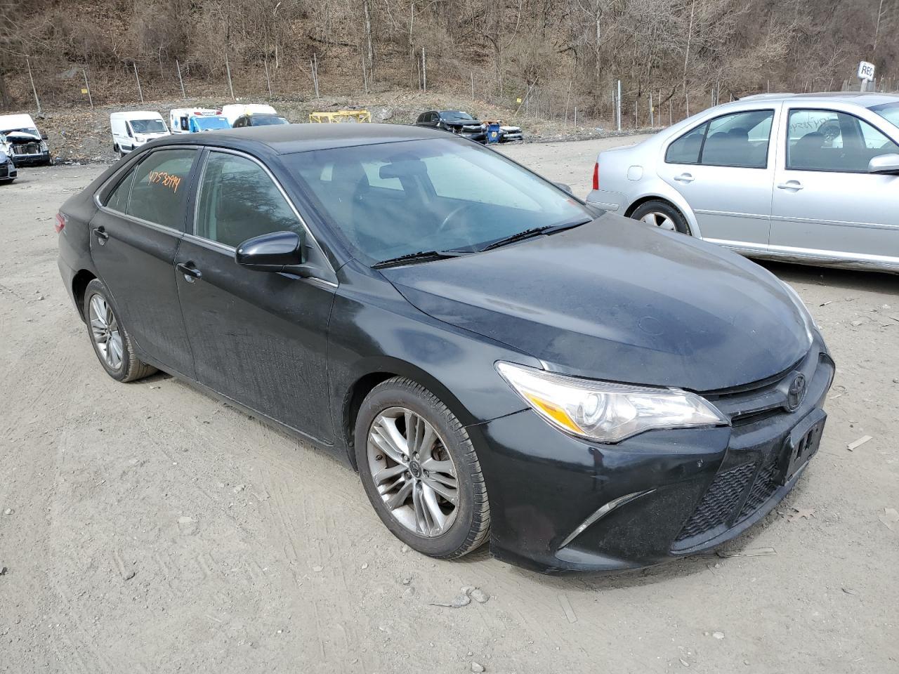 2015 TOYOTA CAMRY LE - Фото 4