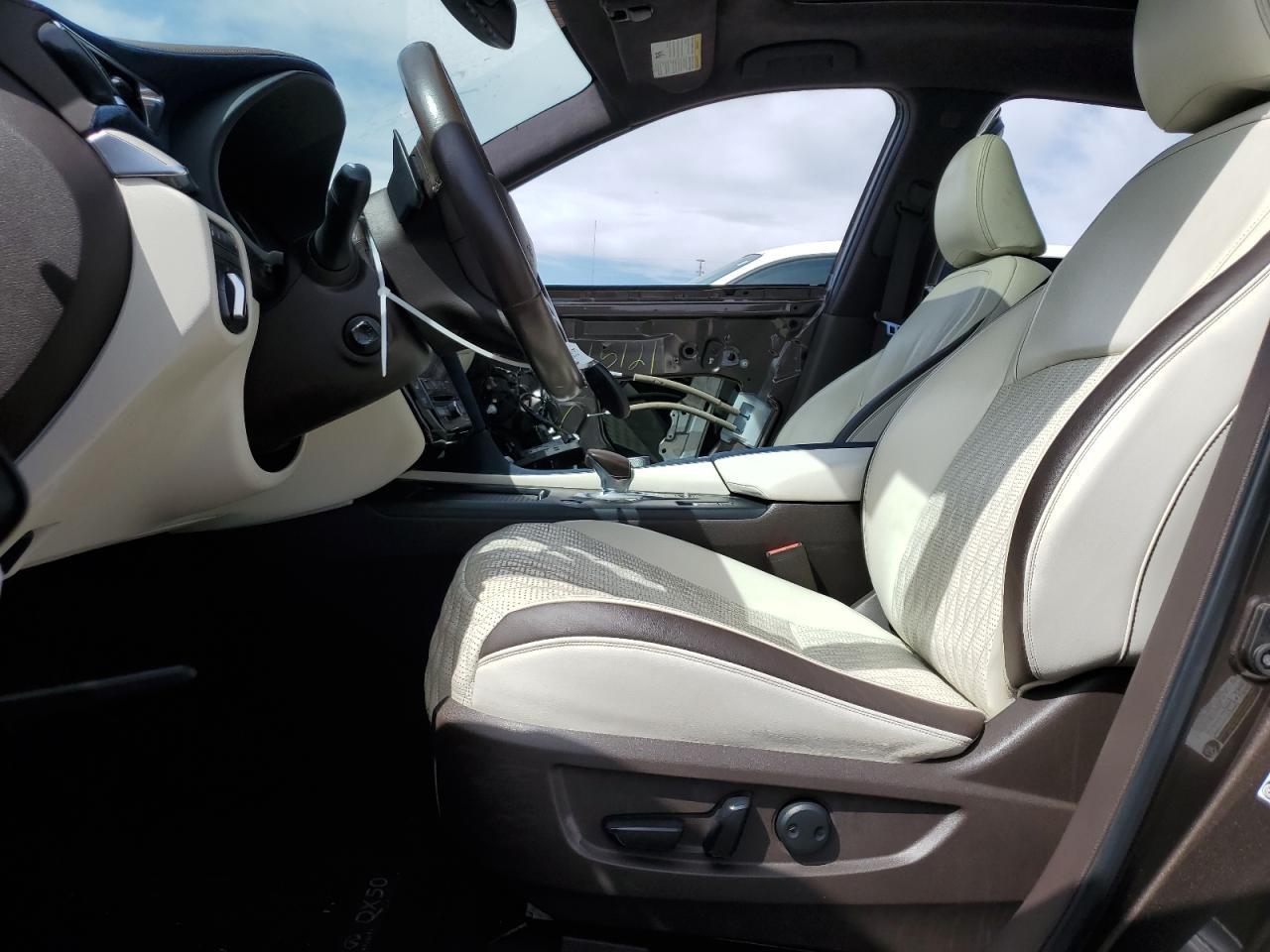 2019 INFINITI QX50 ESSEN - Image 7