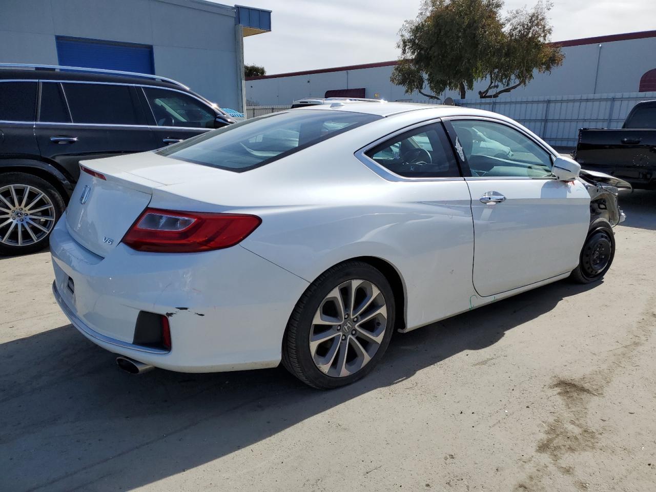2015 HONDA ACCORD EXL - Image 3