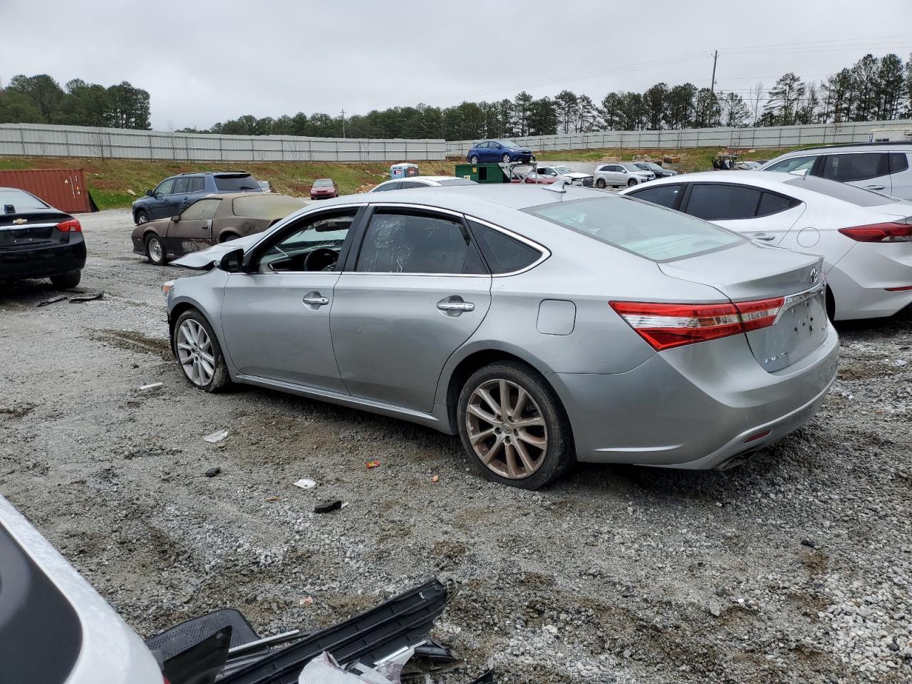 2015 TOYOTA AVALON XLE - Image 2