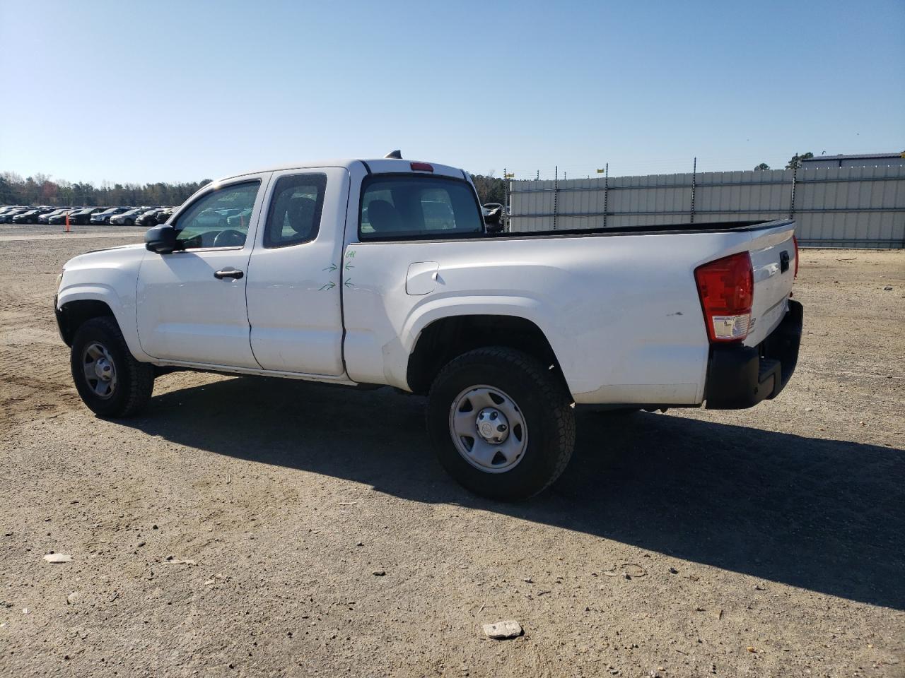 2017 TOYOTA TACOMA ACC - Фото 2