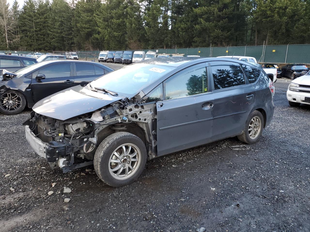 2015 TOYOTA PRIUS V car image