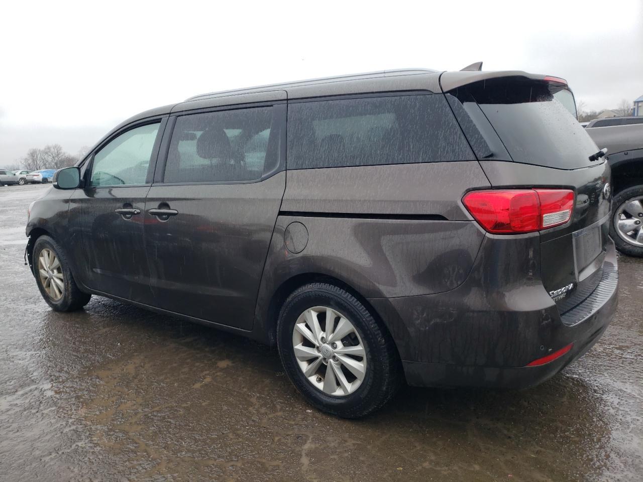 2017 KIA SEDONA LX - Image 2