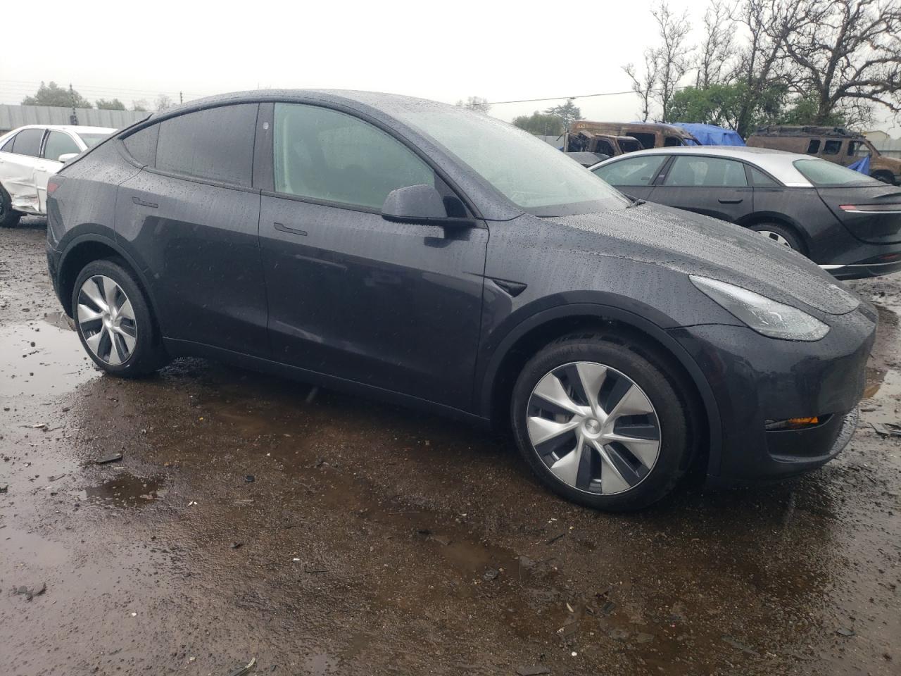2024 TESLA MODEL Y - Image 4