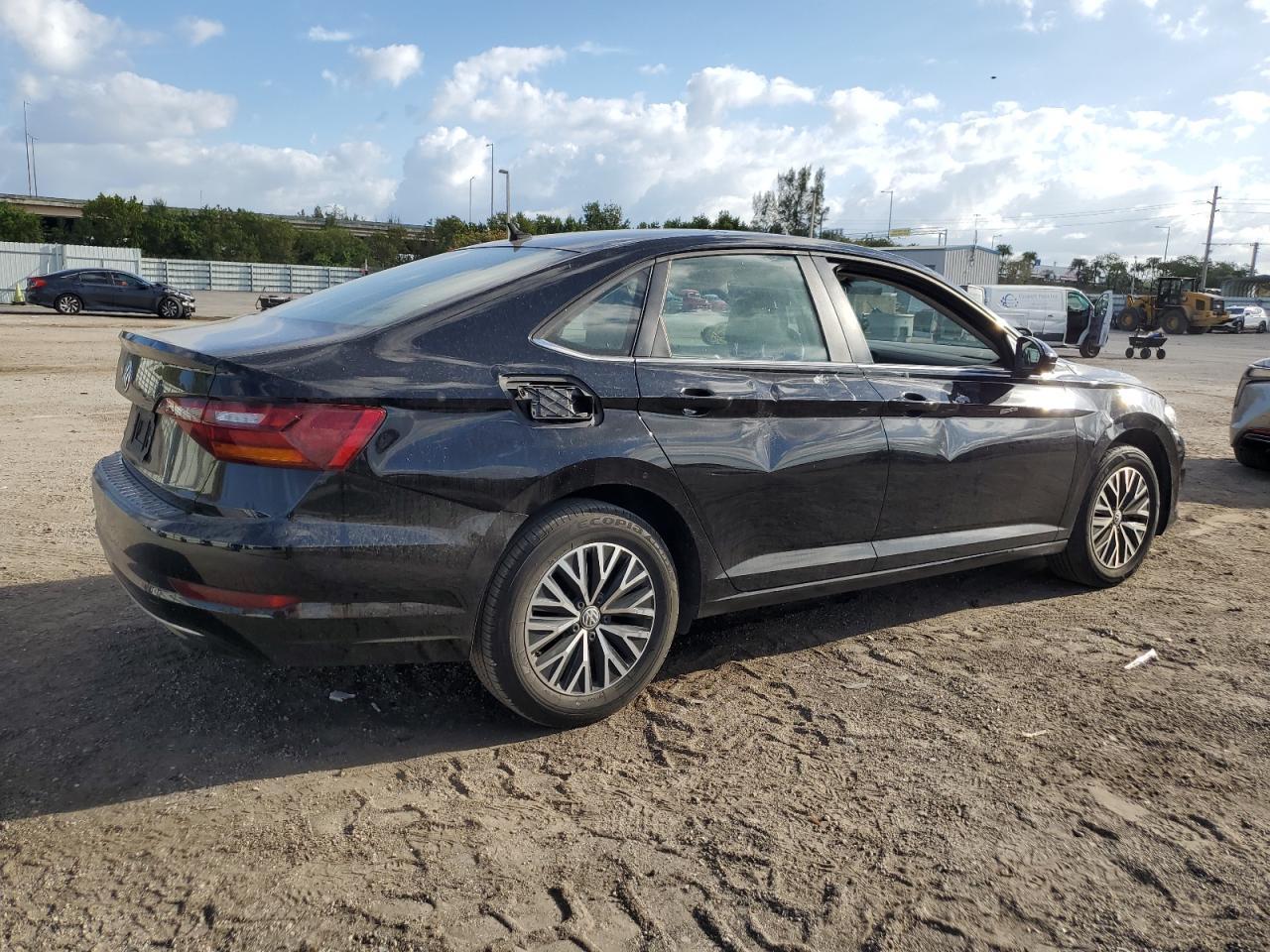 2019 VOLKSWAGEN JETTA S - Image 3