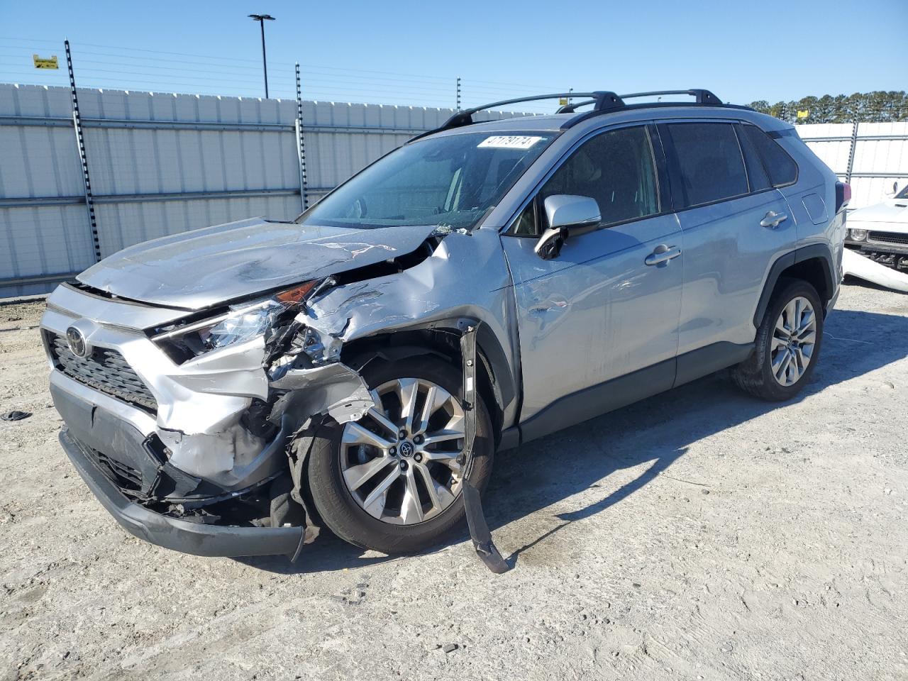 2019 TOYOTA RAV4 XLE P