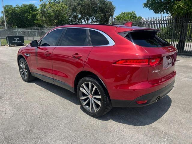 2017 Jaguar F-Pace Prestige - Image 2