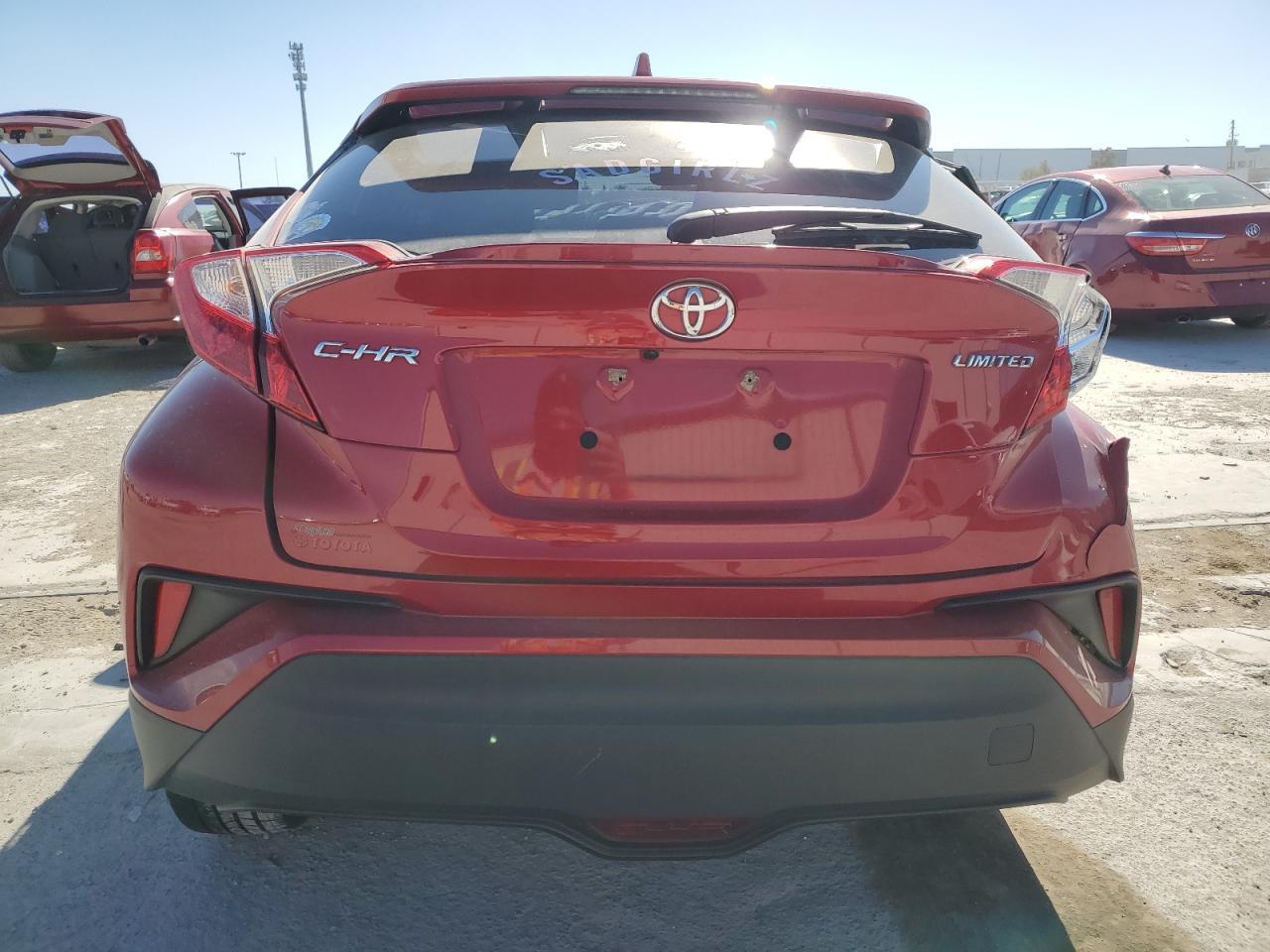 2021 TOYOTA C-HR XLE - Фото 6