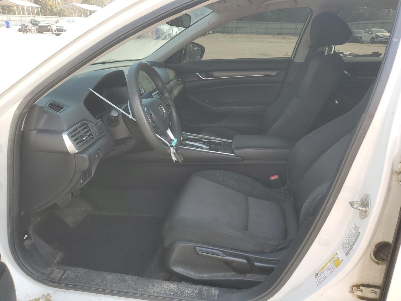 2018 HONDA ACCORD LX - Фото 7