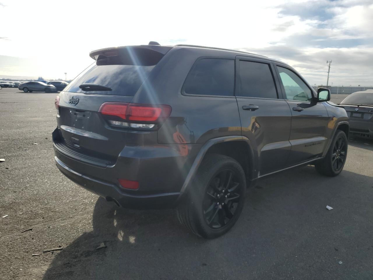 2021 JEEP GRAND CHER - Image 3