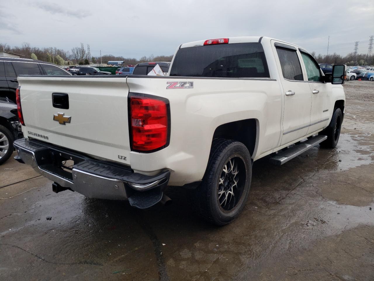2015 CHEVROLET SILVERADO - Image 3