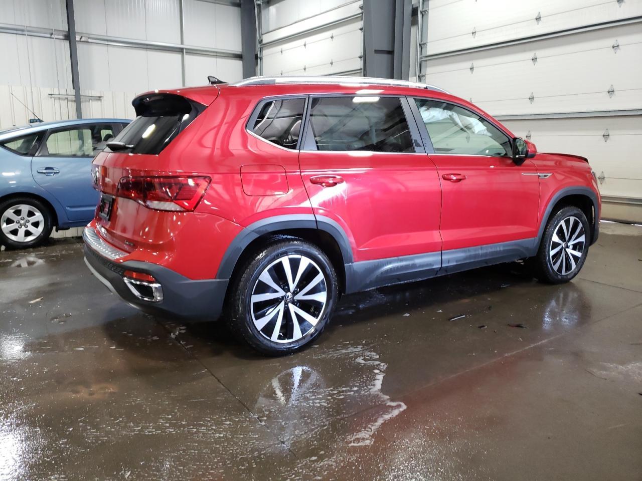 2023 VOLKSWAGEN TAOS SE - Фото 3