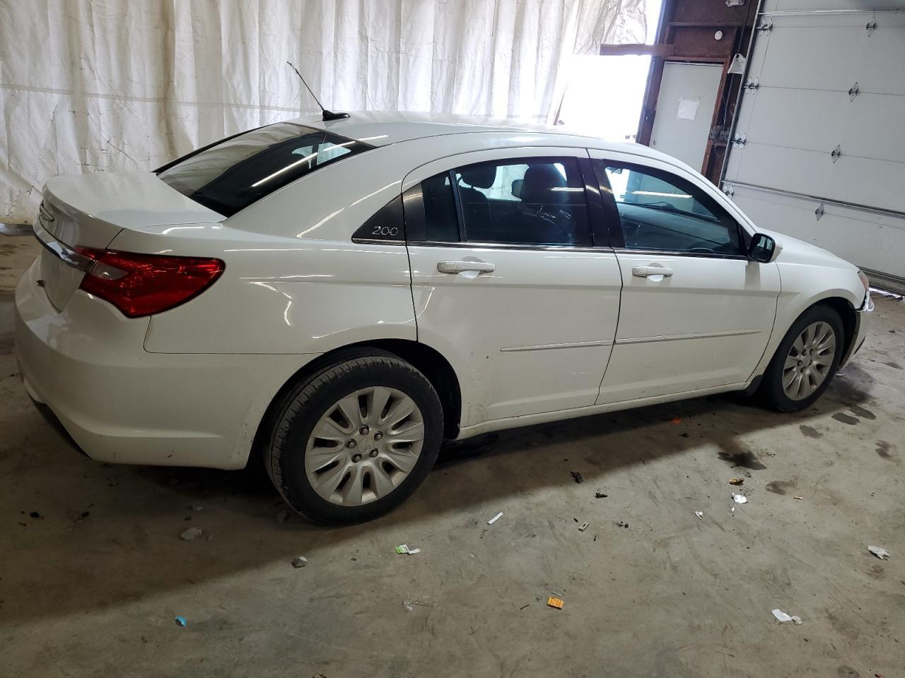 2012 CHRYSLER 200 LX - Image 3
